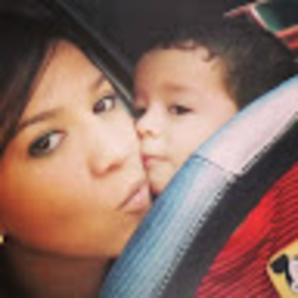 Meet your Posher, Yoana - Picture 1 of 1